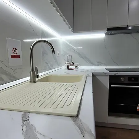 Dream Luxury アパート